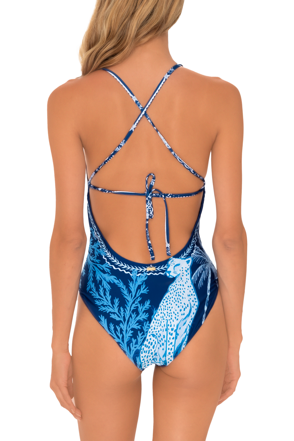 Lunelly One Piece