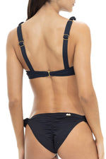 Top Centro en V Negro Palette